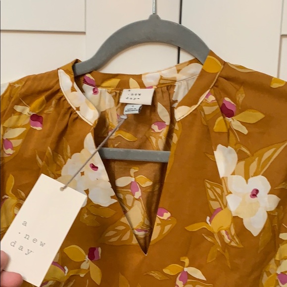 NEW! A New Day Brown Floral Drawstring Waist Top - Picture 6 of 7